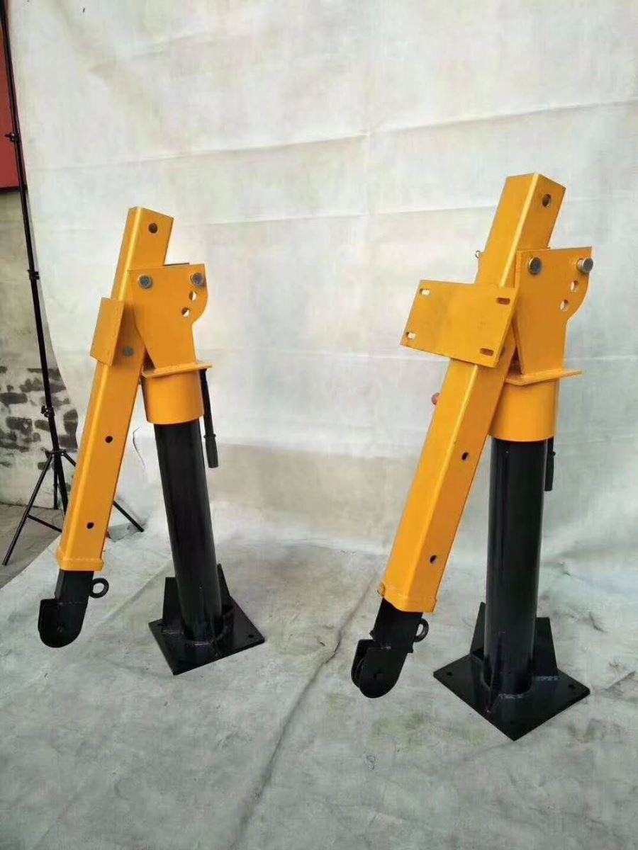 車(chē)載小吊機(jī)